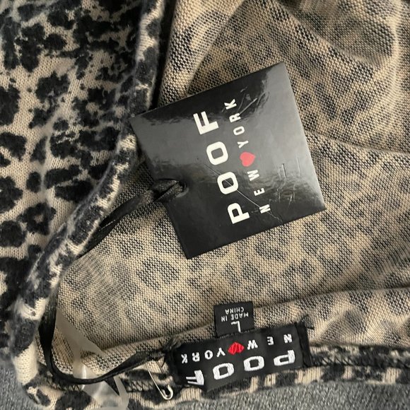 Poof New York | Leopard Print Twist Front Long Sleeve Cropped Shirt Large - Picture 6 of 6